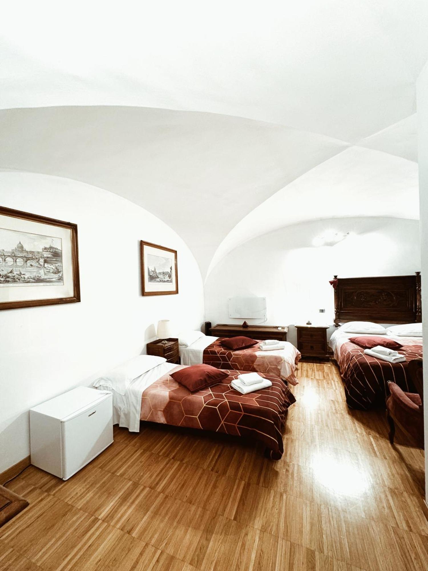 Residenza Tritone Luxury Guest House Trevi Fountain Rom Eksteriør billede