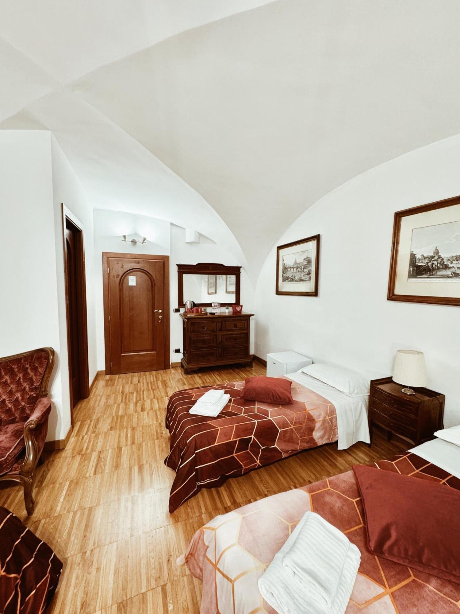 Residenza Tritone Luxury Guest House Trevi Fountain Rom Eksteriør billede