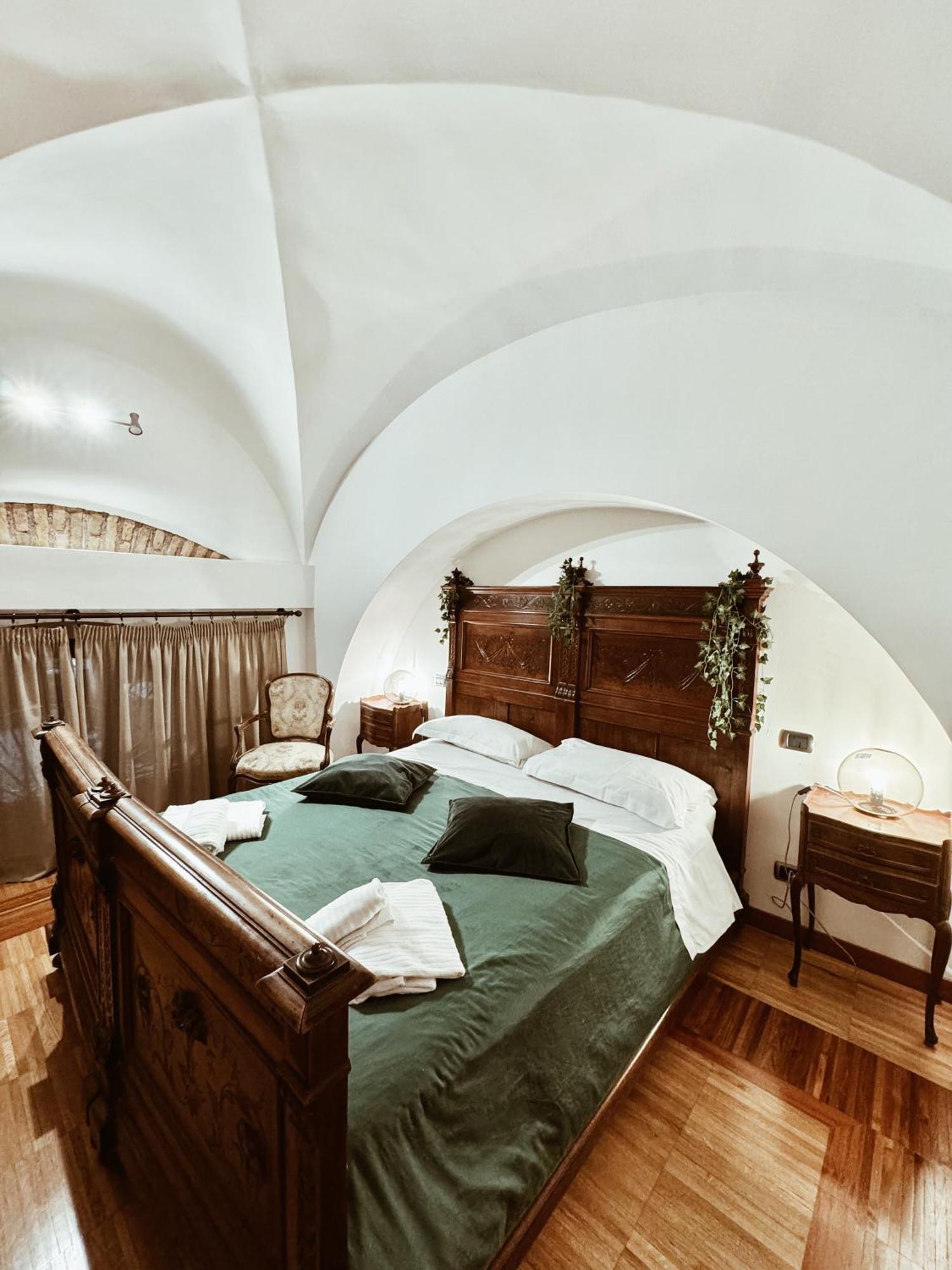 Residenza Tritone Luxury Guest House Trevi Fountain Rom Eksteriør billede
