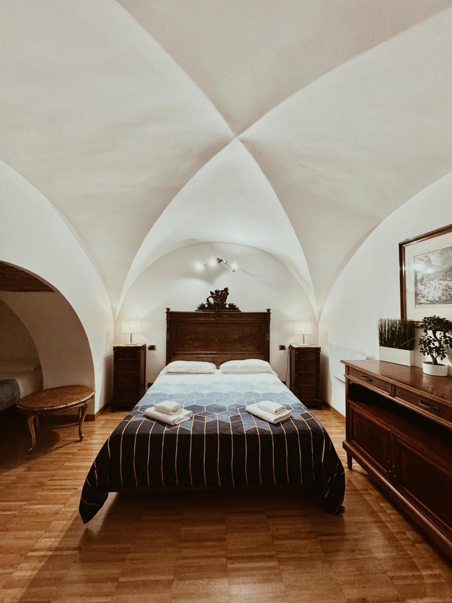 Residenza Tritone Luxury Guest House Trevi Fountain Rom Eksteriør billede