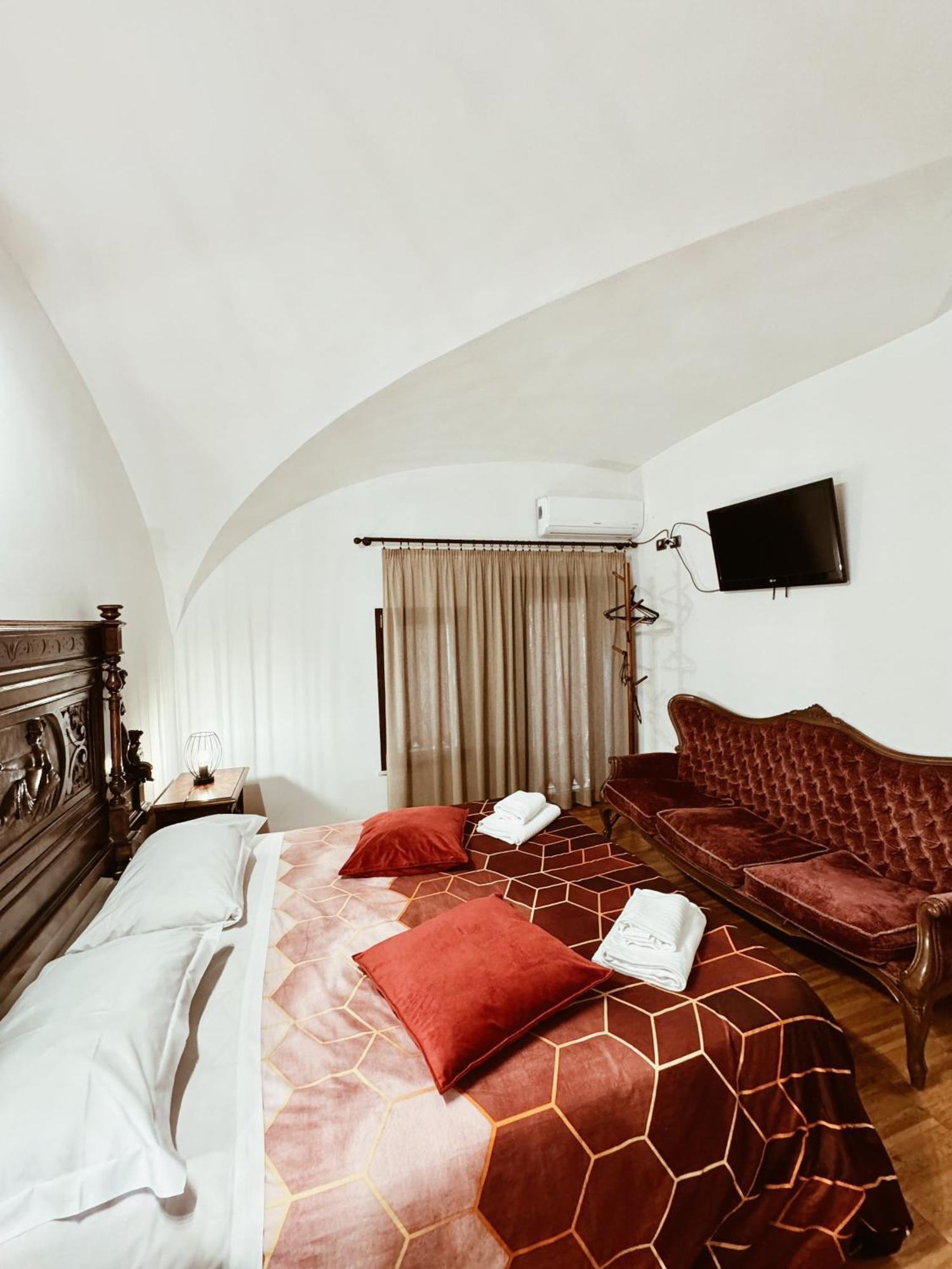 Residenza Tritone Luxury Guest House Trevi Fountain Rom Eksteriør billede